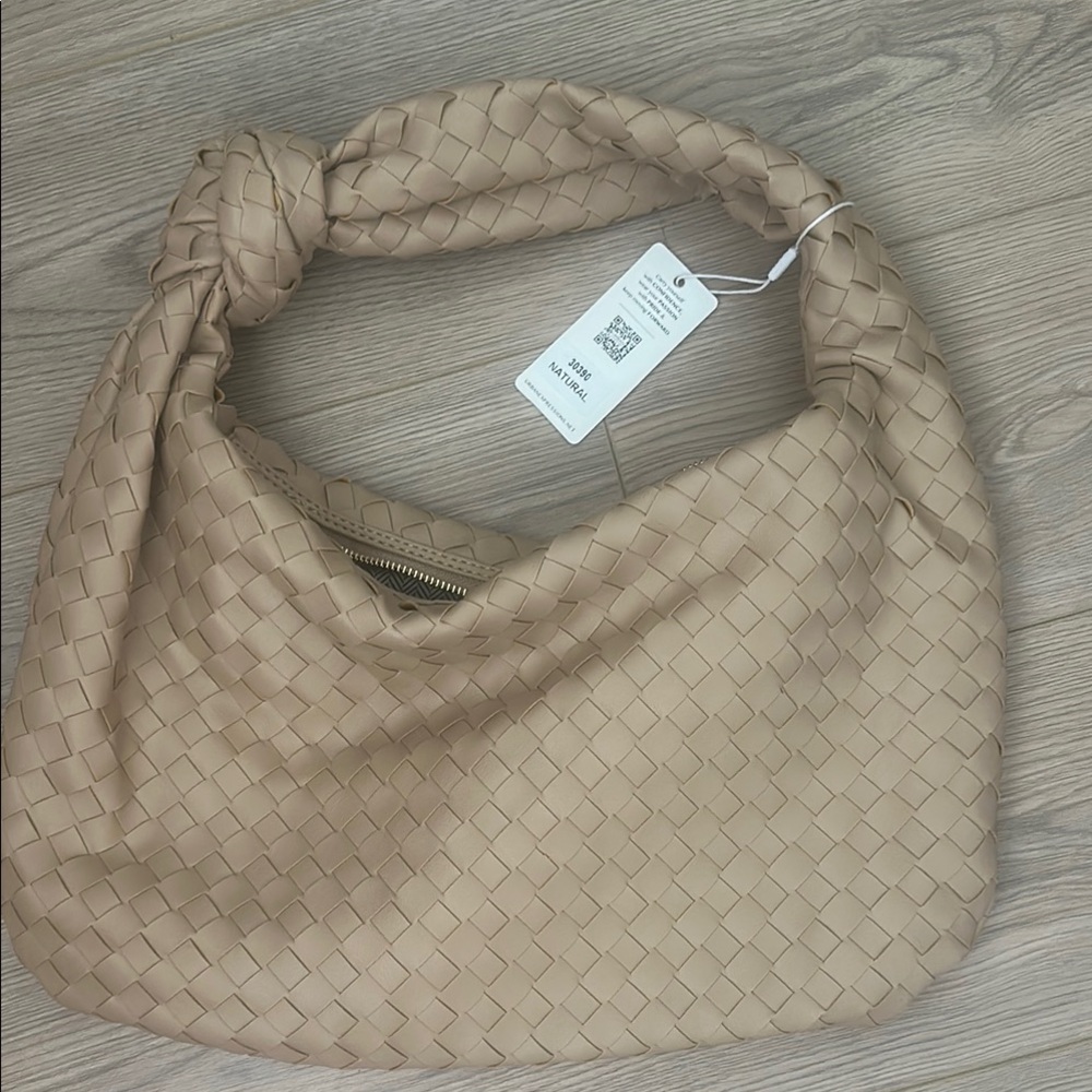 Elegant Tan Woven Women's Bag